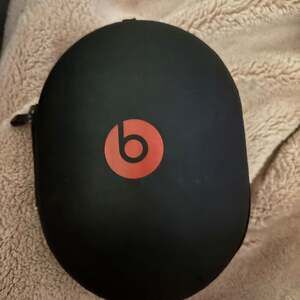 Beats Studio3 Wireless Noise Cancelling Over-Ear Headphones - Matte Black